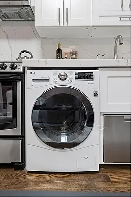 Rented by Douglas Elliman | media 14