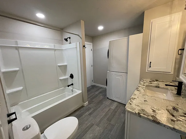 603 S Hawthorne Ave — Photo 10