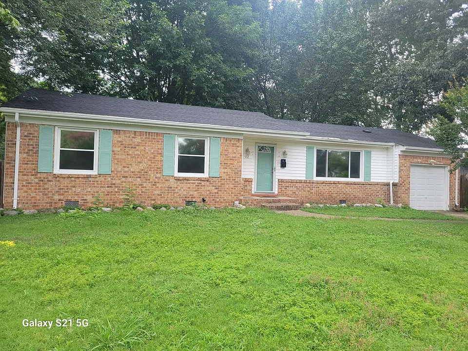 512 S Kings Point Rd