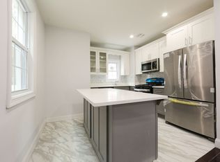 512 E 34th St, Brooklyn, NY 11203