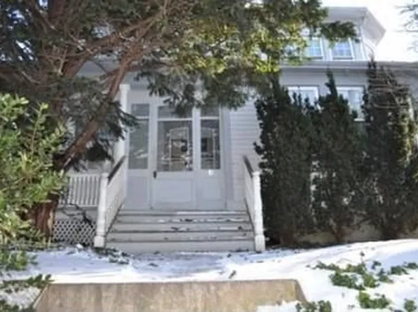 4 Spring St, Westerly, RI 02891