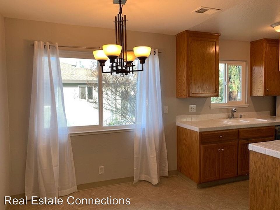 1st image of 1346 Joplin Dr Unit 4