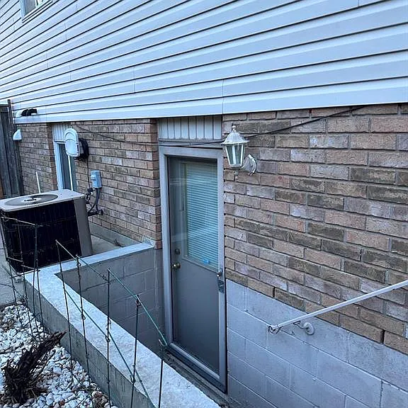 7929 Hawthorne Dr — Photo 48
