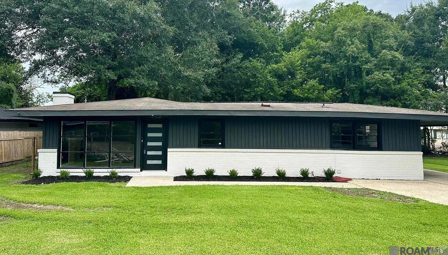 3 bed, 1634 sqft, $1,800 — Photo 1