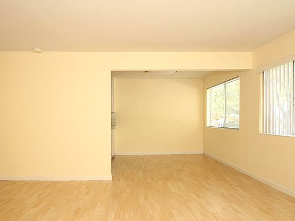 2nd image of 248 Hawthorne Ave