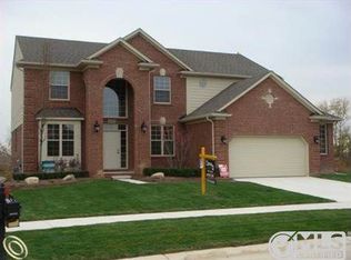 47245 Hidden Meadows Dr, Macomb, MI 48044