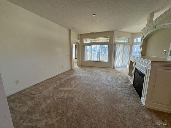 5th image of 4493 English Oak Ct