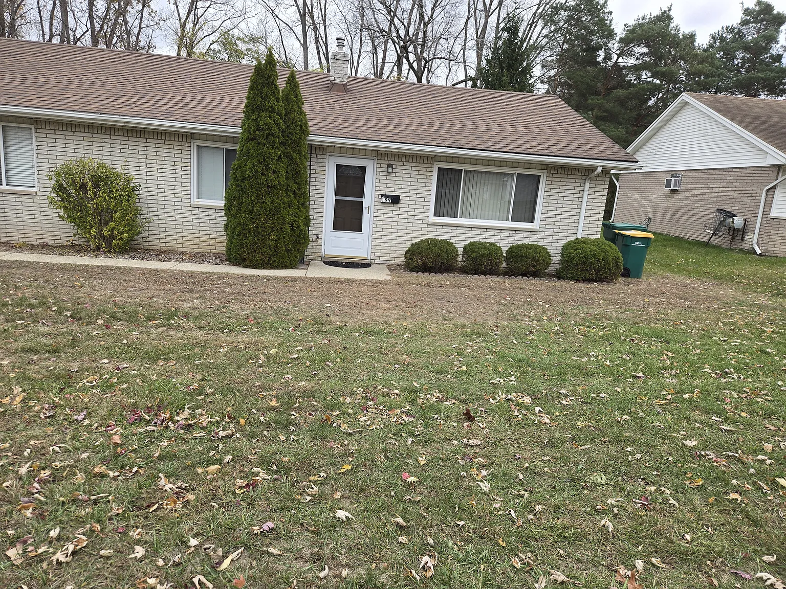2 bed, 900 sqft, $1,500 — Photo 1