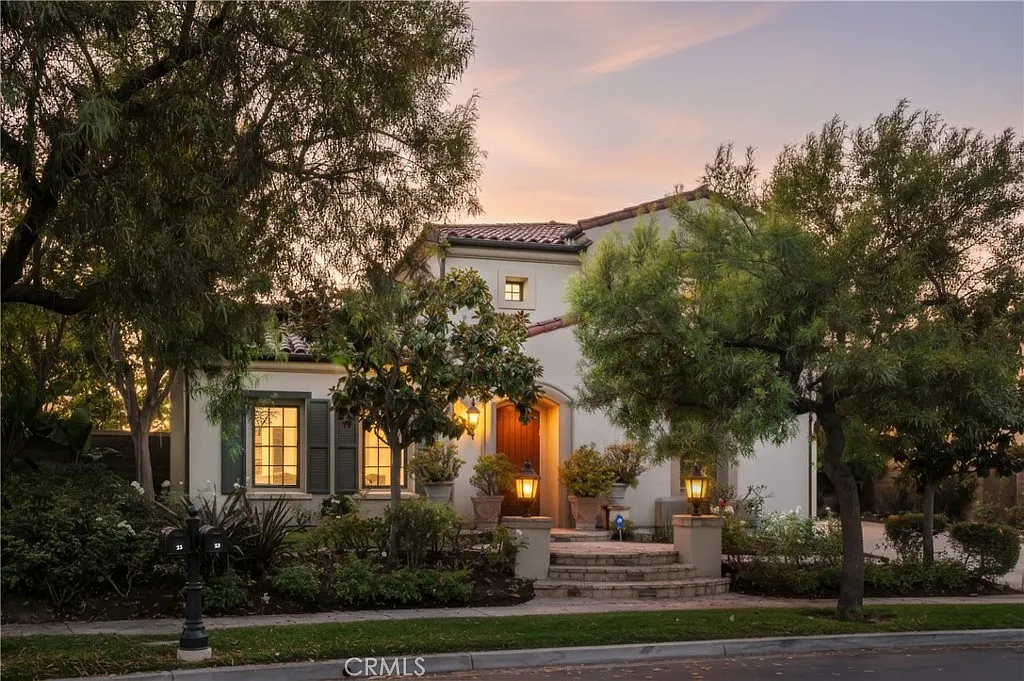 4 bed, 4.5 bath, 4165 sqft, $19,000 — Photo 2