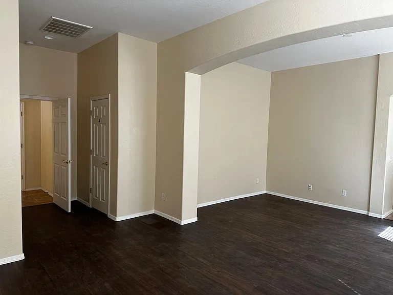 3989 W Founder Cir — Photo 11