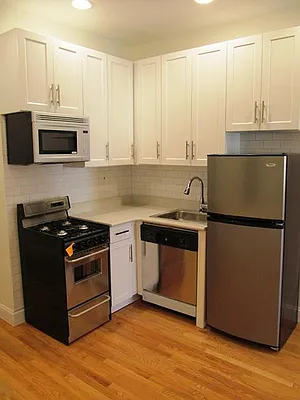 Rented by Town Residential | media 34