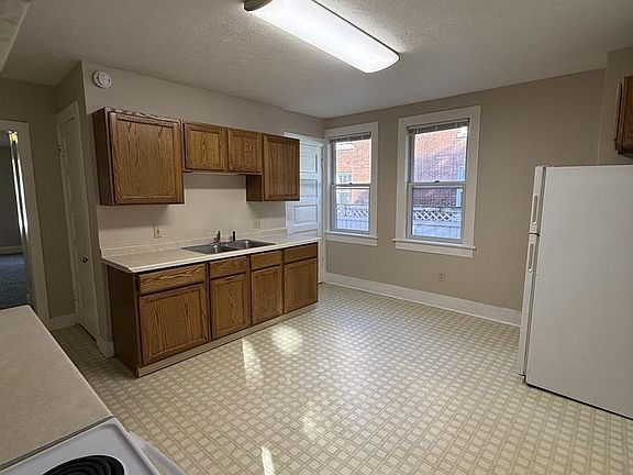 2nd image of 823 Church Street