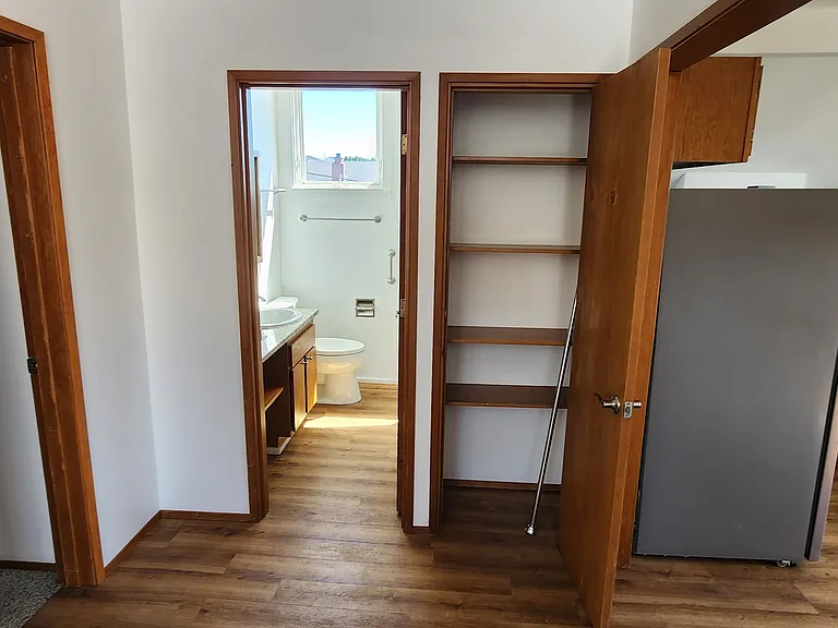 2230 Grand Ave — Photo 11