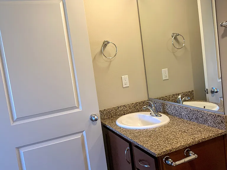 Rock Creek Ridge Apartments — Photo 24