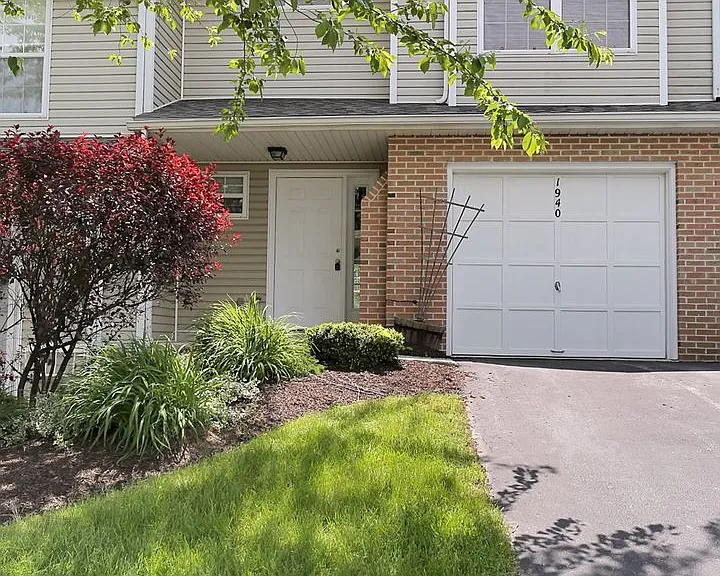 1940 Daybreak Cir — Photo 3