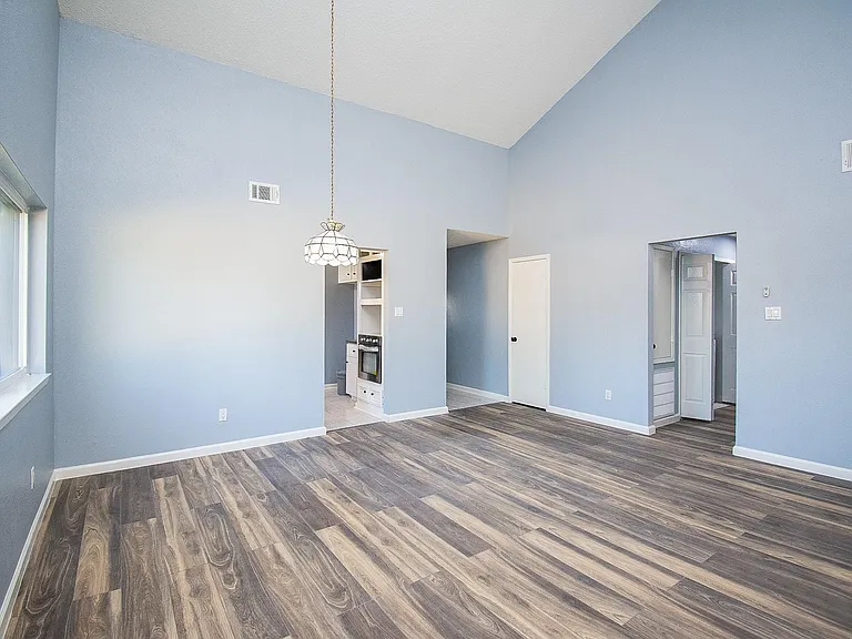 16419 N Bend Dr — Photo 7