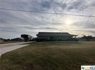3195 W Amity Rd, Salado, TX 76571