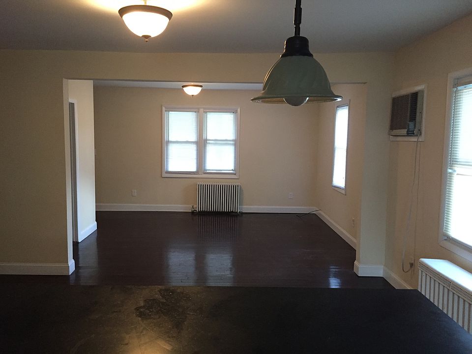 dining area/living room
