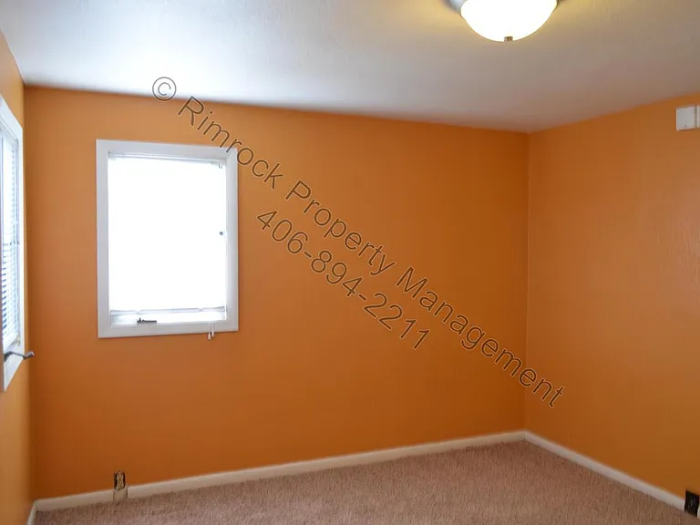 825 Avenue C — Photo 7