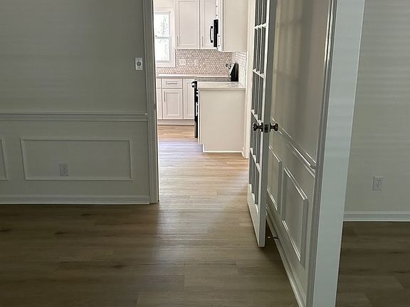 5th image of 842 Meriweather Dr
