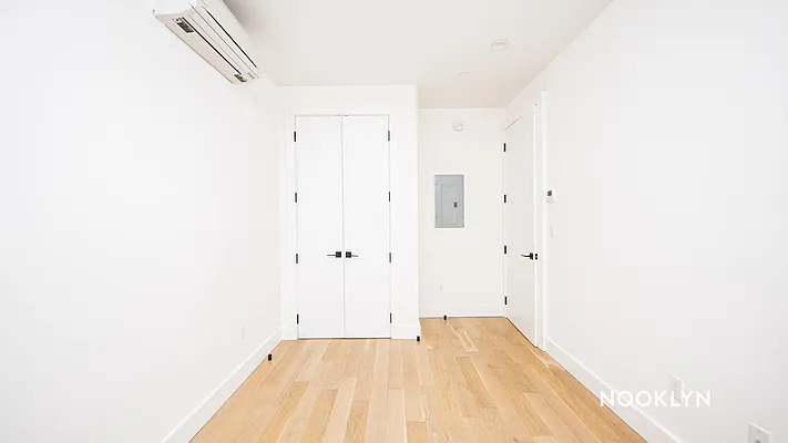 Rented by Nooklyn NYC LLC | media 7