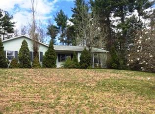 3 Emily Ln, Easthampton, MA 01027
