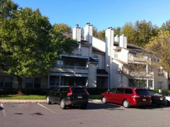 106 Lassen Ct #8-2008, Princeton, NJ 08540