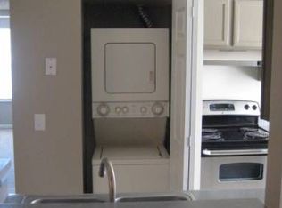 1628 Brookdale Rd APT 21, Naperville, IL 60563