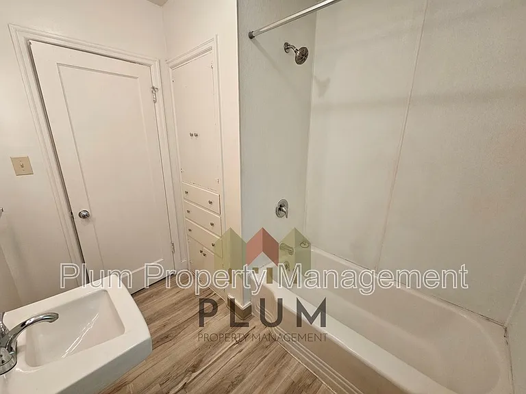 407 S 5th St E — Photo 26