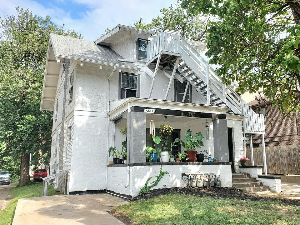 1224 S 21st St, Lincoln, NE 68502 | Zillow