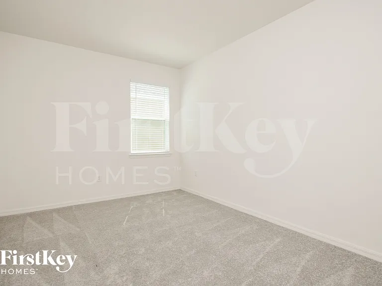 1227 Ponca Rd — Photo 13