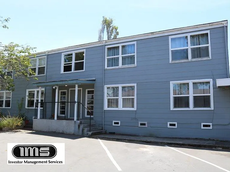 4041 & 4043 Williams St #1-9 — Photo 1