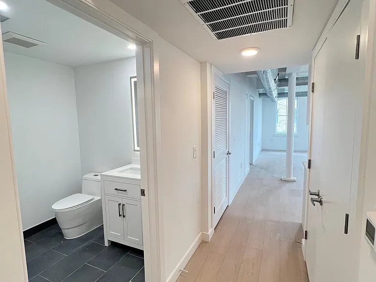 141 Christopher Columbus Dr #2 — Photo 15