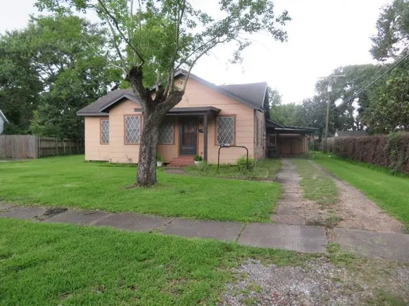 4707 Bay St, Port Arthur, TX 77642