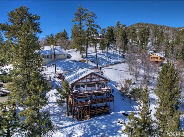 1119 Ridge Rd, Fawnskin, CA 92333