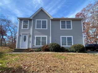 4 Fieldstone Way, Westerly, RI 02891
