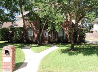 20407 Forest Dr, Spring, TX 77388