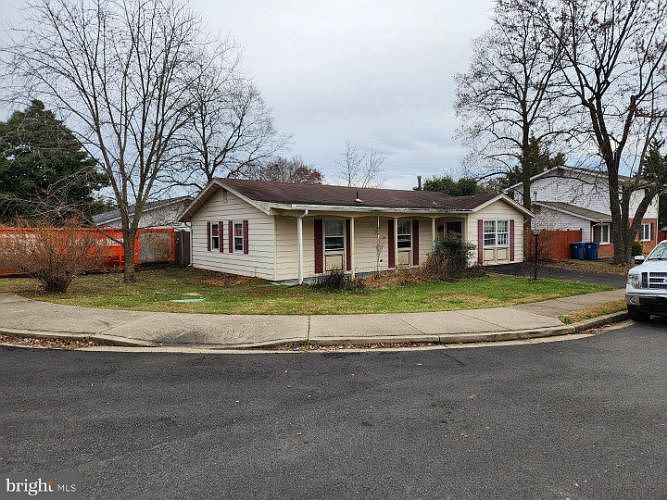 1st image of 6511 Delia Dr