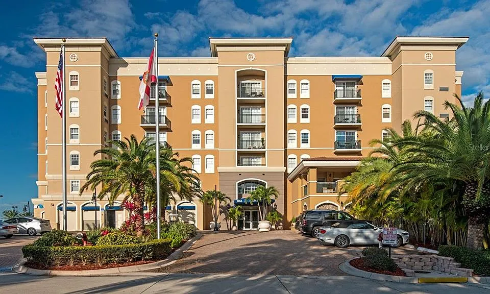 1064 N Tamiami Trl #1635