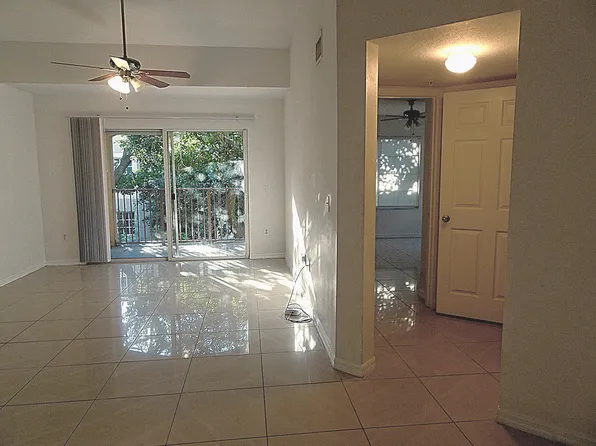 4241 San Marino Blvd APT 208, West Palm Beach, FL 33409