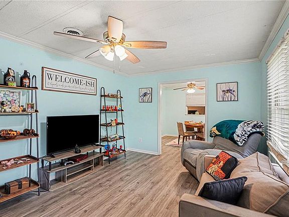 2nd image of 684 Shiloh Rd