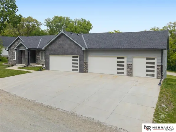 10970 Bridgeview Dr, Blair, NE 68008
