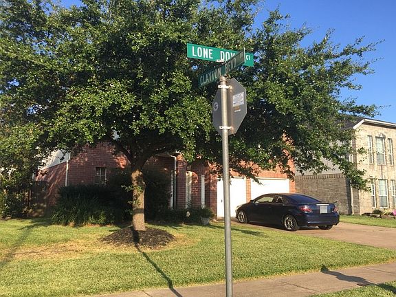 3rd image of 4003 Lone Dove Ct