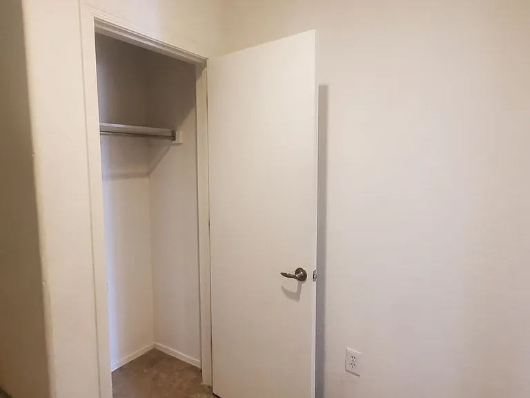 6868 Sky Pointe Dr #2008 — Photo 35
