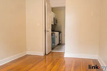 Rented by Link NY Realty