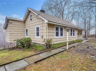 210 Red Mill Rd, Cortlandt Manor, NY 10567