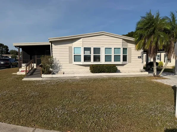 26440 New Orleans Dr, Bonita Springs, FL 34135