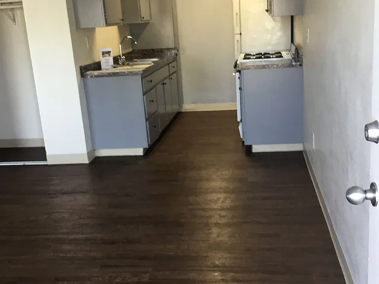 Vista Bella Apartment Homes — Photo 22