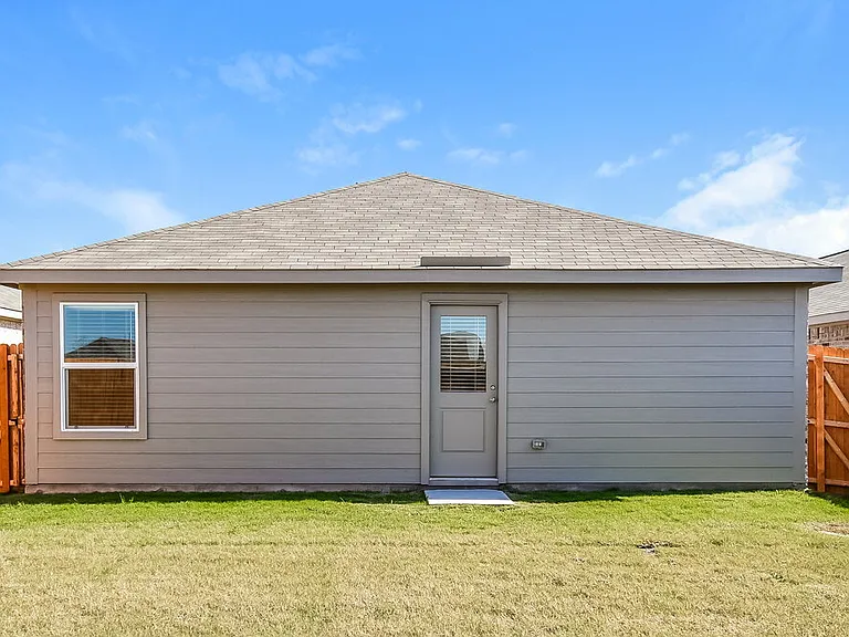 1719 Crossbill St — Photo 16