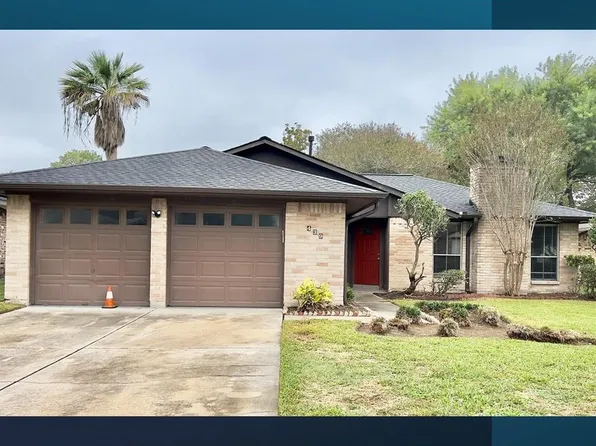 439 Woodrail Dr, Webster, TX 77598